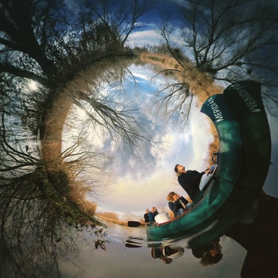 【主题挑战】中秋show圆--星球倒影作品征集活动